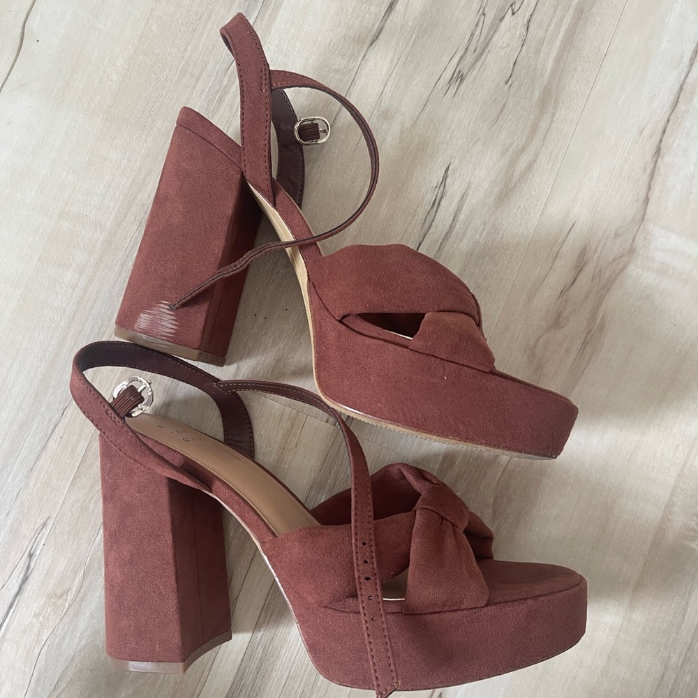 Elegant Brown Block Heel Sandals